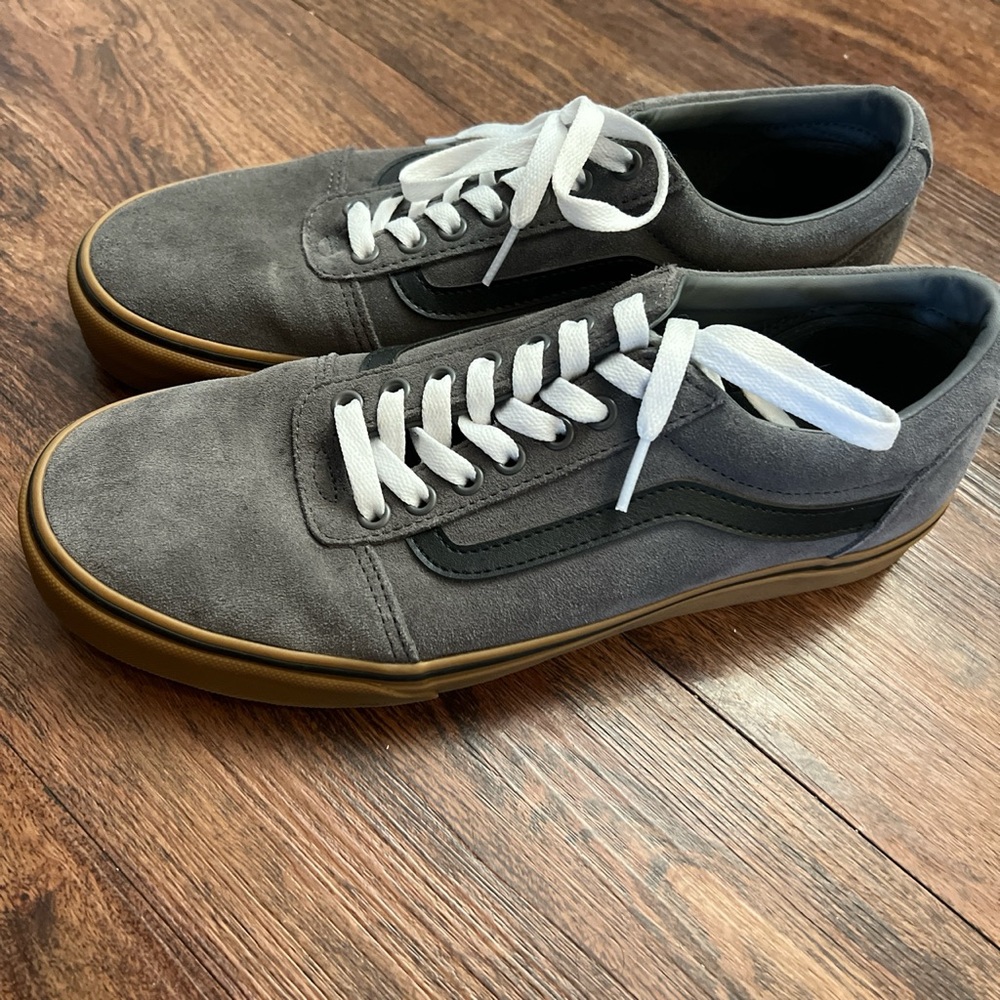 Vans Old Skool Shoes, Grey and Gum Sole